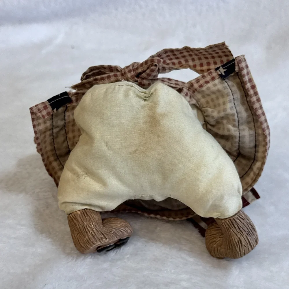 Russ Berrie Country Folks Bearsy Ross Patriotic Bear Shelf Sitter 5